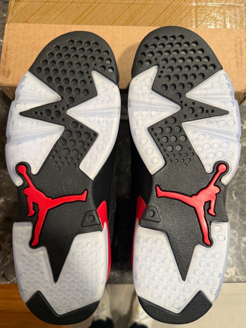 NEW Air Jordan MVP 678 (Raptors) DZ4475-006 - Picture 6 of 6